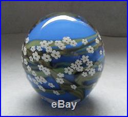 1998 Peter Raos New Zealand Night Jasmine Blue Green White Floral Paperweight