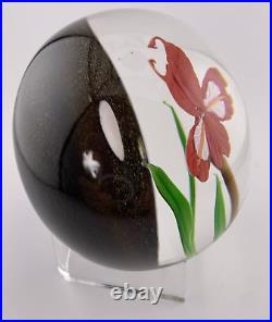 2022 MAYAUEL WARD Red Iris WithFull Moon/Stars on Iridescent Base Paperweight 3.2