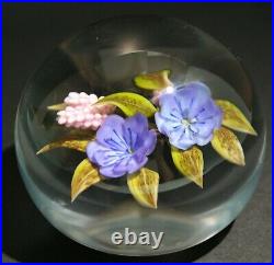 Blue Blossoms Bouquet Berries Art Glass Paperweight Victor Trabucco 2002