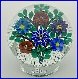 Bob Banford six flower bouquet glass paperweight
