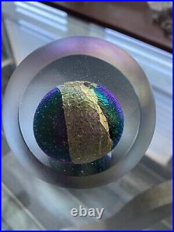 Captivating Robert Eickholt signed Paperweight Dichroic Art Glass 1993