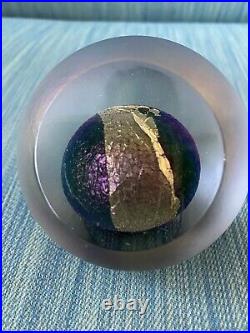 Captivating Robert Eickholt signed Paperweight Dichroic Art Glass 1993