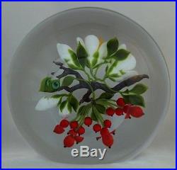 GORGEOUS Magnum TRABUCCO White BLOSSOMS & Pinch BERRIES Glass PAPERWEIGHT Studio