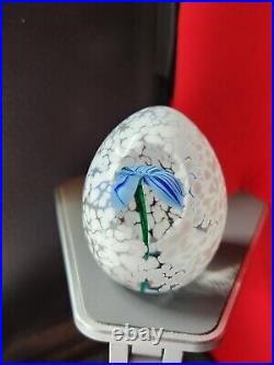 Harv Harris Signed Hand Blowen Glass Egg Paperweight Blue Flower Inside. AMAZING