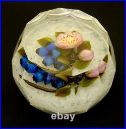Large 2004 Victor Trabucco Glass Fancy Cut Faceted Flowers & Berries Paperweight