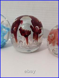 Lot Of 4 Joe St Clair Flower Burst Art Glass Paperweights