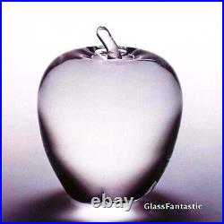 NEW in BOX PERFECT STEUBEN glass APPLE ornamental paperweight crystal heart NYC