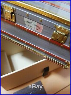 New Auth LOUIS VUITTON Novelty Trunk Jewelry Case Jewelry Box Paper Weight LV