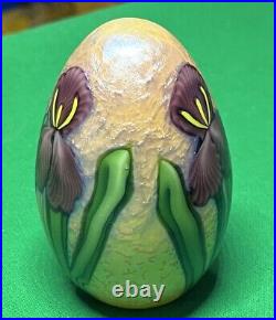 Orient & Flume Signed Ed Alexander Purple Flowers Gold Egg Paperweight 103/250