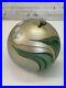 Orient-and-Flume-Art-Glass-Paperweight-with-Bee-1980-Signed-1980-Gold-Leaves-01-aa