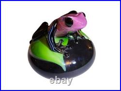 Orient and Flume Signed Smallhouse 154/1000 Pink Poison Dart Frog Art Glass