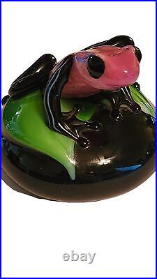 Orient and Flume Signed Smallhouse 154/1000 Pink Poison Dart Frog Art Glass