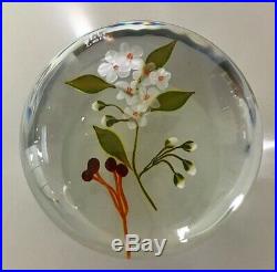 PAUL STANKARD Chokeberries and Blossoms Glass Paperweight A178 1978