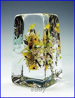 Paul Stankard Honey Comb Bee Floral Bouquet Art Glass Paperweight Sculpture