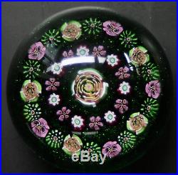 Parabelle Glass Paperweight Roses & Heart Flowers on Green Aventurine 3