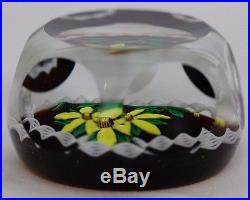 RARE & Beautiful NONTAS KONTES Yellow FLOWER Art Glass MULTIFACETED Paperweight