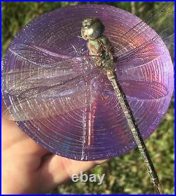 Robin Lehman Iridescent Art Glass Modern Dragonfly Paperweight 3.5 Round 1 hi