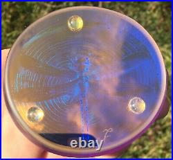 Robin Lehman Iridescent Art Glass Modern Dragonfly Paperweight 3.5 Round 1 hi