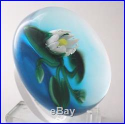 Scarce BEAUTIFUL Nontas KONTES Lovely Water Lily FLOWER Art Glass PAPERWEIGHT