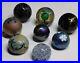 Set-of-8-art-glass-paperweights-most-signed-Correia-Smyers-and-others-01-ftfd