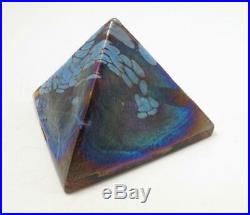 Signed Colin Heaney Iridescent Australian Art Glass Pyramid Paperweight Cbhg 89