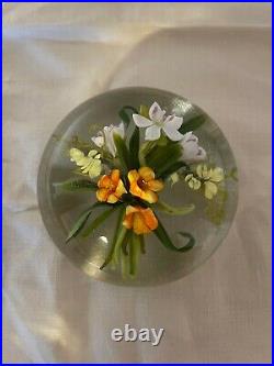 Spectacluar PAUL STANKARD Bunch of Lilies Art Glass PAPERWEIGHT