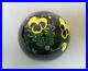 VINTAGE-ORIENT-FLUME-ART-GLASS-PAPERWEIGHT-BLACK-with-PANSIES-SIGNED-DATED-1984-01-dy