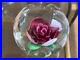 Vintage-Art-Glass-Paperweight-Pink-Magenta-Rose-Flower-unsigned-3-01-tz