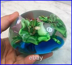 Vintage Large Art Glass Frogs Lilypad Flower Paperweight Unusual