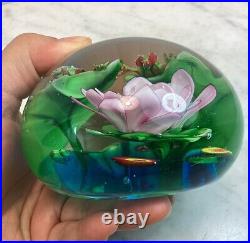 Vintage Large Art Glass Frogs Lilypad Flower Paperweight Unusual