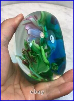 Vintage Large Art Glass Frogs Lilypad Flower Paperweight Unusual