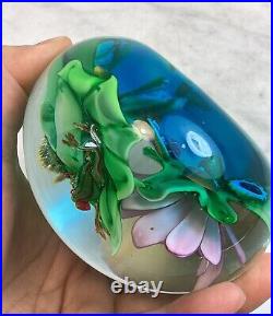 Vintage Large Art Glass Frogs Lilypad Flower Paperweight Unusual