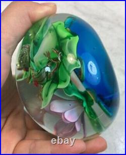 Vintage Large Art Glass Frogs Lilypad Flower Paperweight Unusual