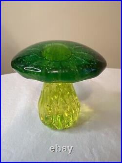 Vintage Uranium/vaseline Glass Mushroom Paperweight 3.5 Glows Med Green/yellow