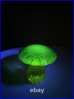 Vintage Uranium/vaseline Glass Mushroom Paperweight 3.5 Glows Med Green/yellow