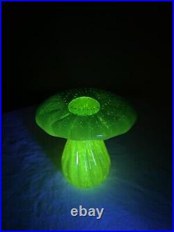 Vintage Uranium/vaseline Glass Mushroom Paperweight 3.5 Glows Med Green/yellow