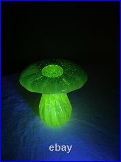 Vintage Uranium/vaseline Glass Mushroom Paperweight 3.5 Glows Med Green/yellow